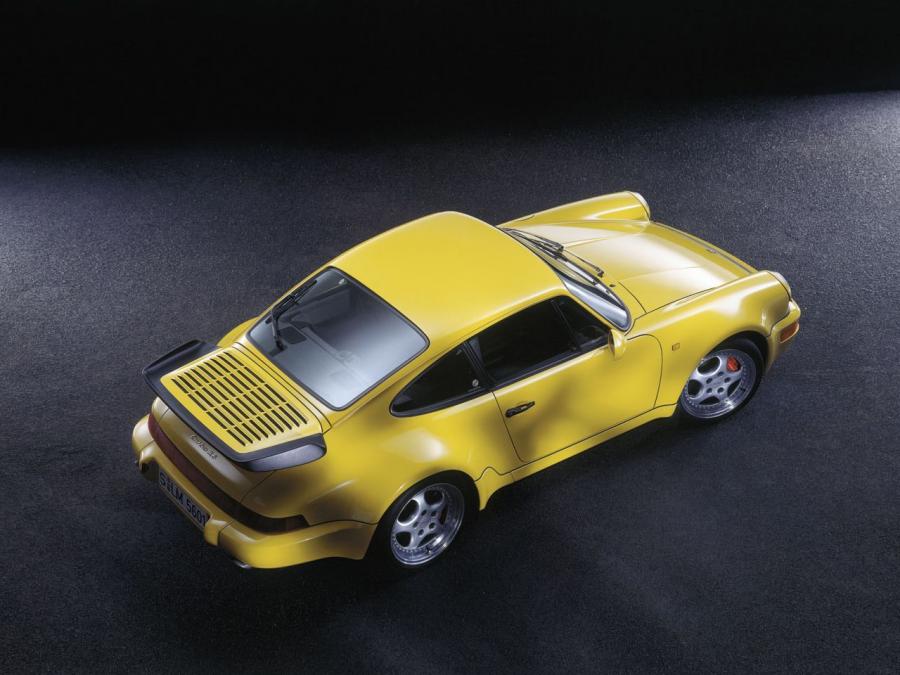  Porsche 911 Turbo 3.6 Coupe 1992 года  (фото 10 из 16)